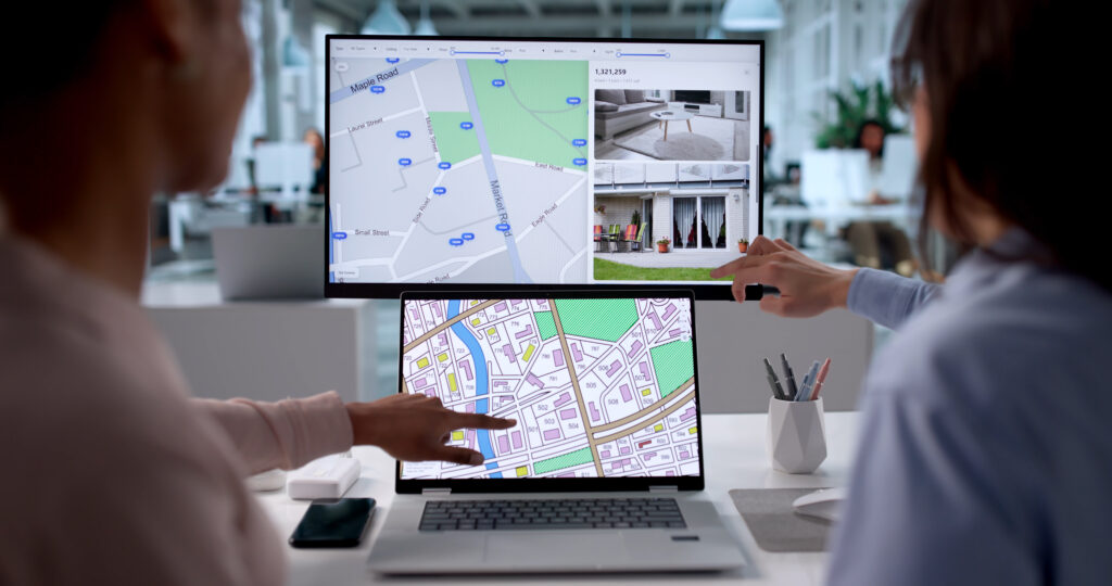 Focused GIS Analysts Showcase Real Estate Mapping Expertise